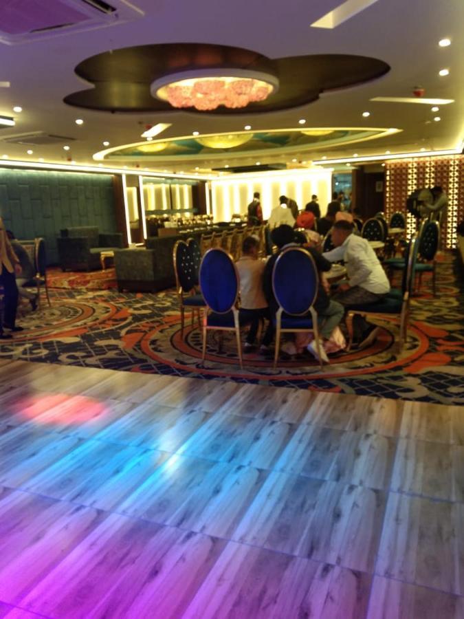 Hotel Smily 卢迪亚纳 外观 照片